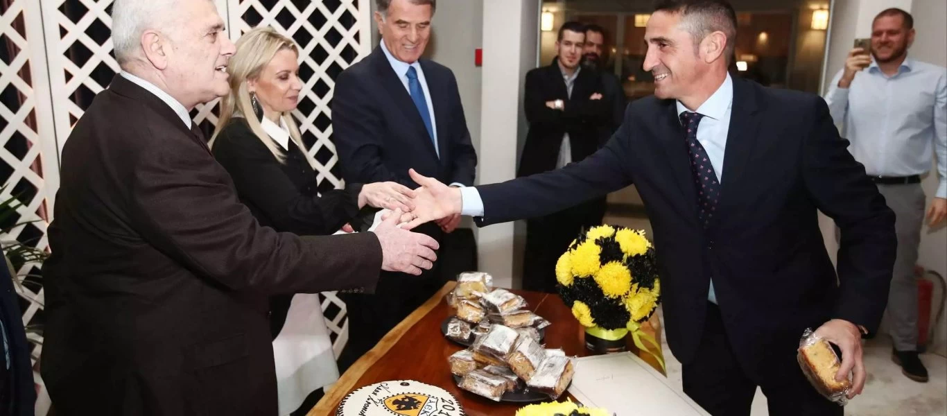 Συνάντηση Μελισσανίδη με Χιμένεθ για την πορεία της ΑΕΚ: «Απορίες» και «παράπονα» από τον πρόεδρο της ΠΑΕ